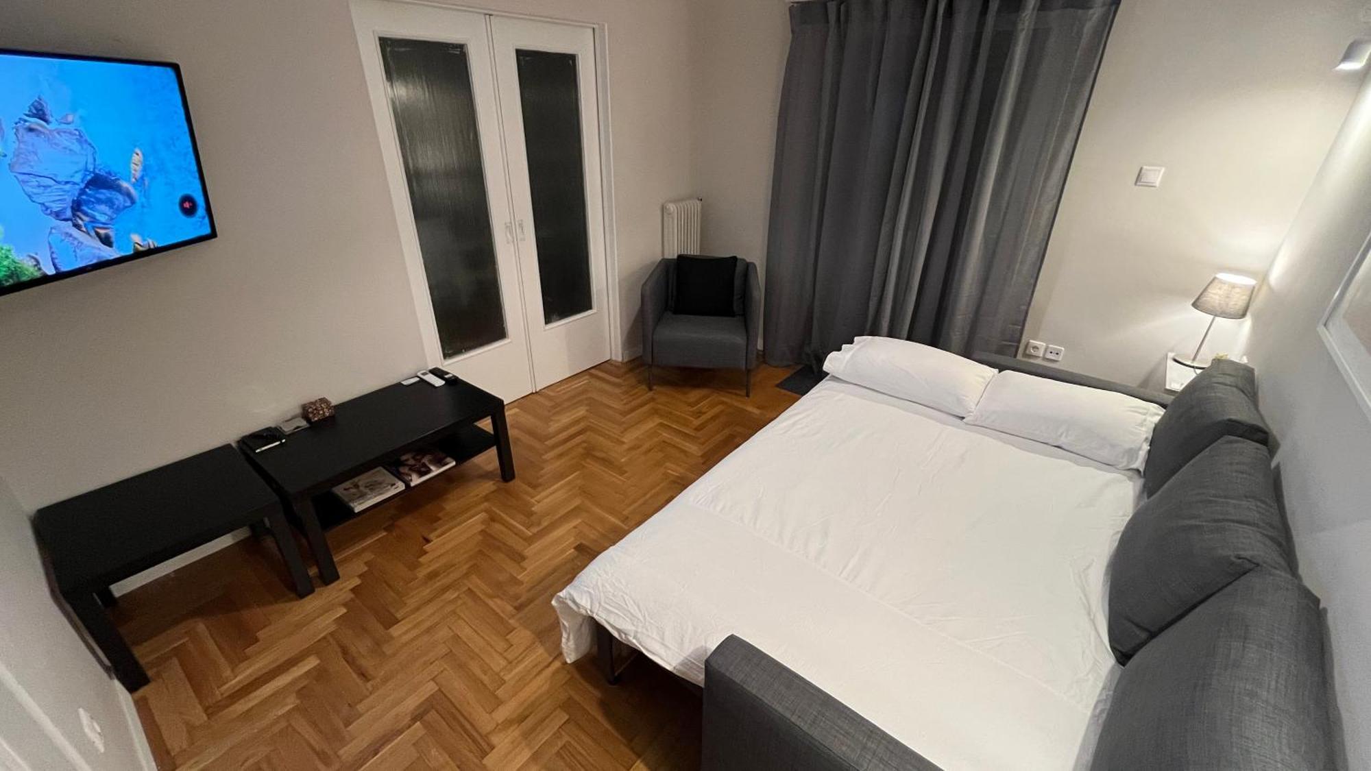 4 Newly Renovated Charming Apartments Steps From Panormou Metro Station Atina Oda fotoğraf