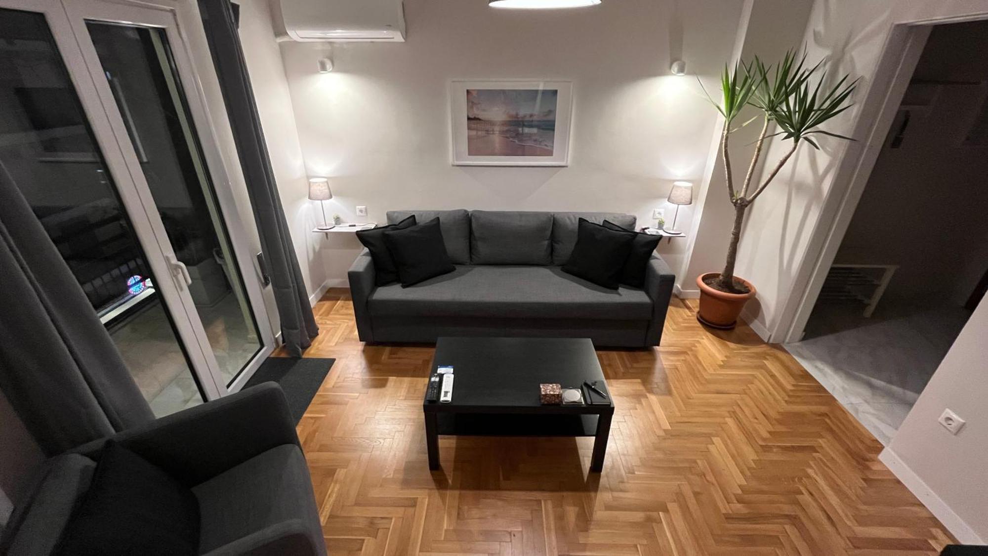 4 Newly Renovated Charming Apartments Steps From Panormou Metro Station Atina Oda fotoğraf